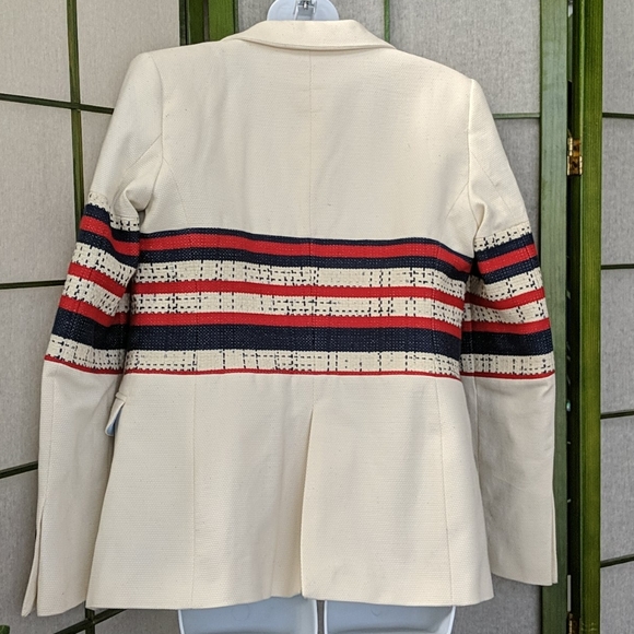 Blazer - Picture 3 of 4